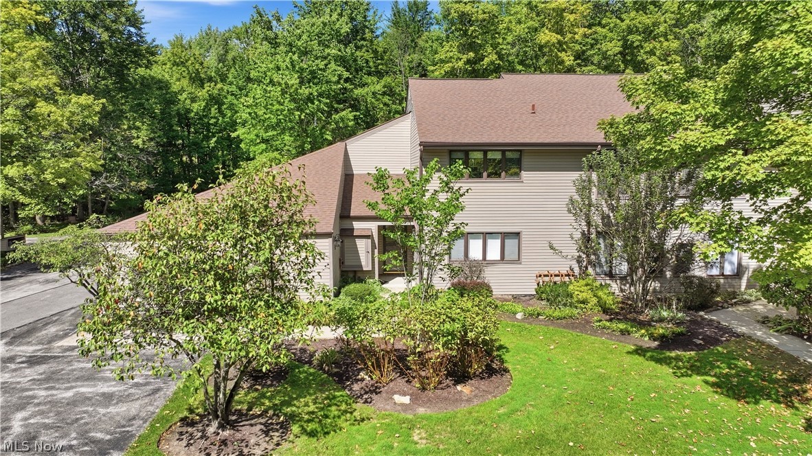 16575 Wren Road Chagrin Falls OH 44023