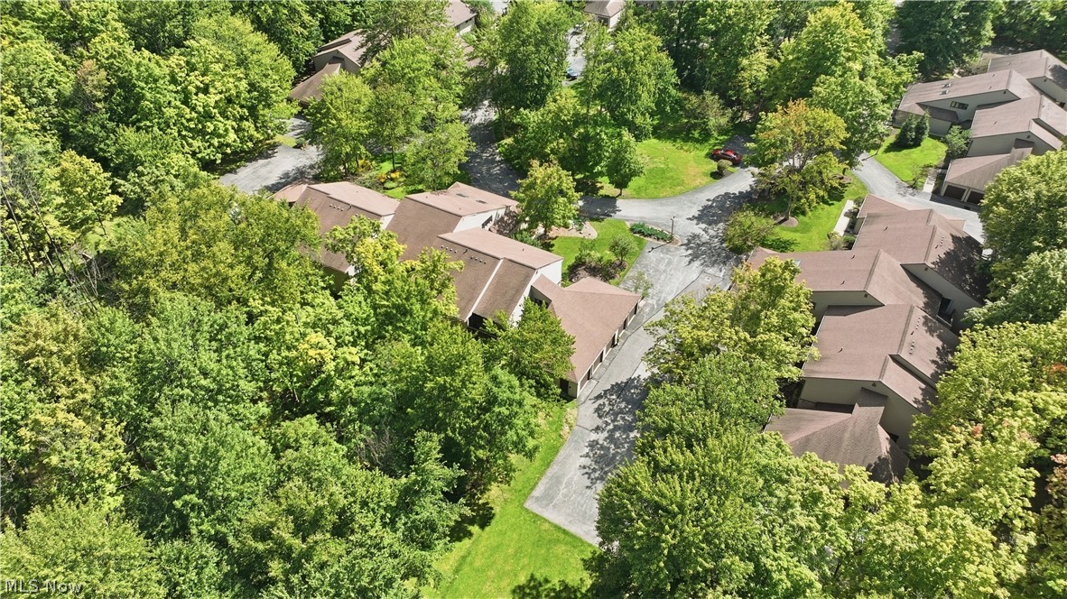 16575 Wren Road Chagrin Falls OH 44023