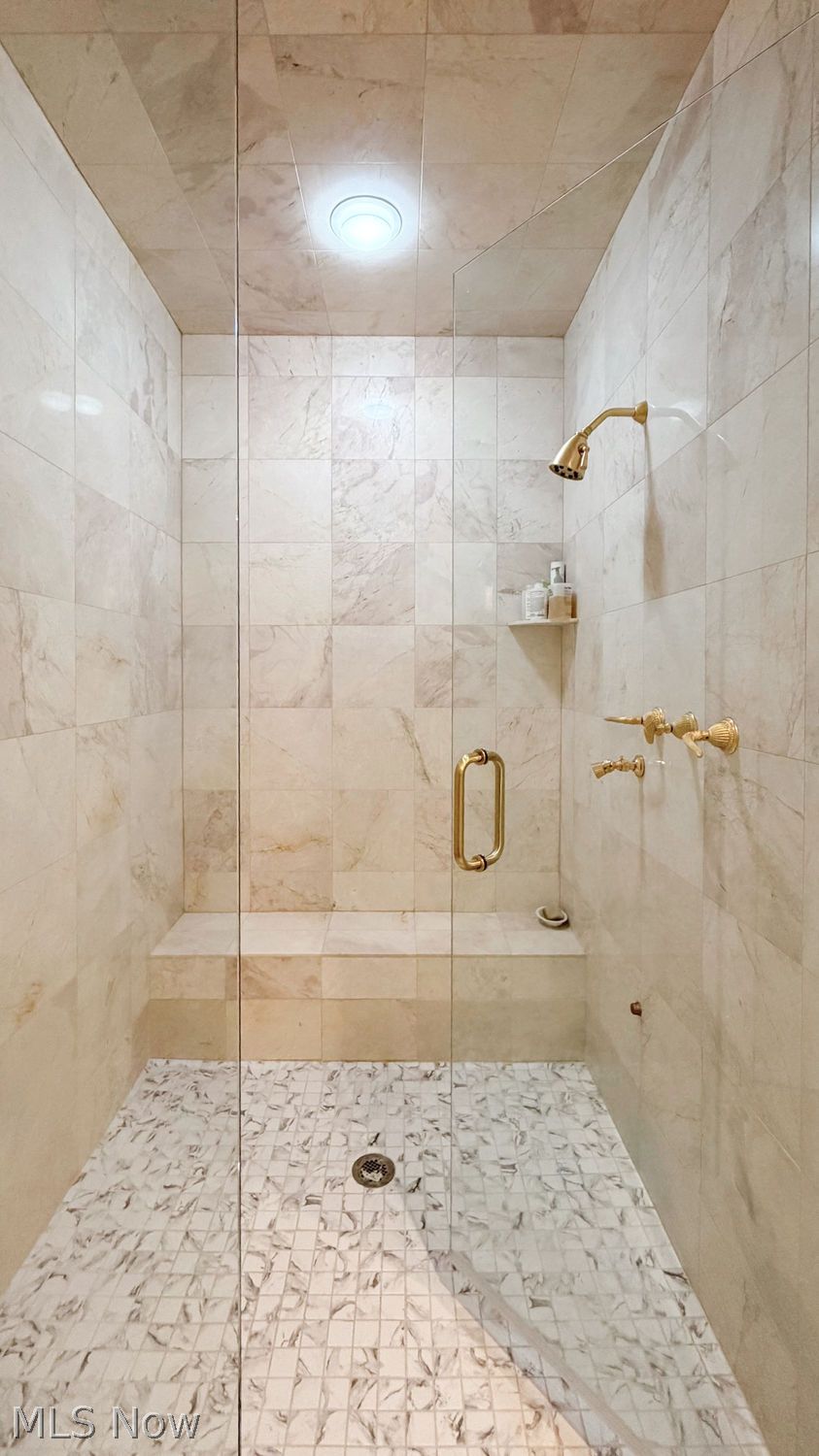 5150 Three Village Drive Lyndhurst OH 44124