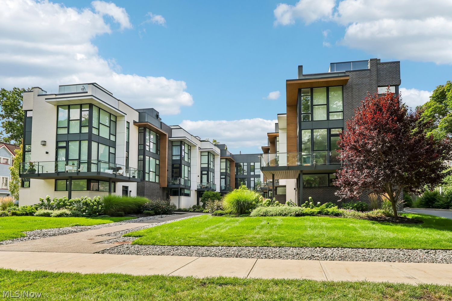 9525 Lake Avenue Cleveland OH 44102