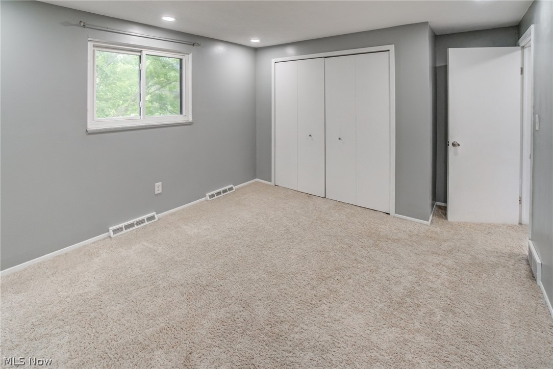 32754 Washington Court Solon OH 44139
