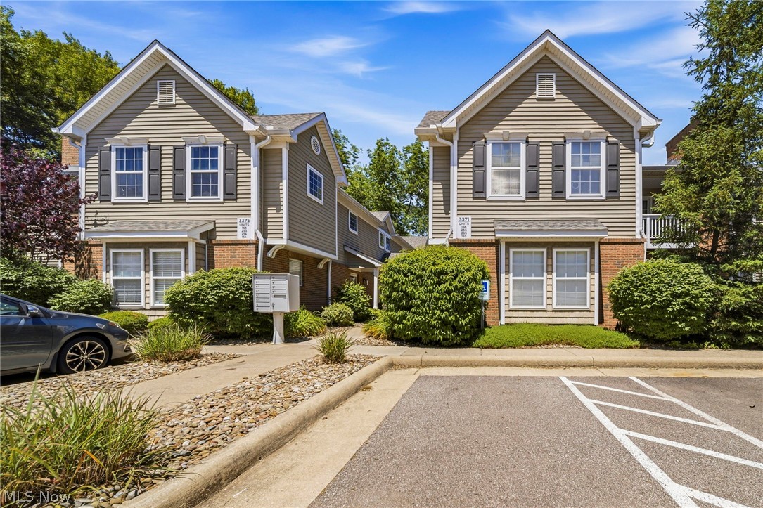 3371 Lenox Village Fairlawn OH 44333
