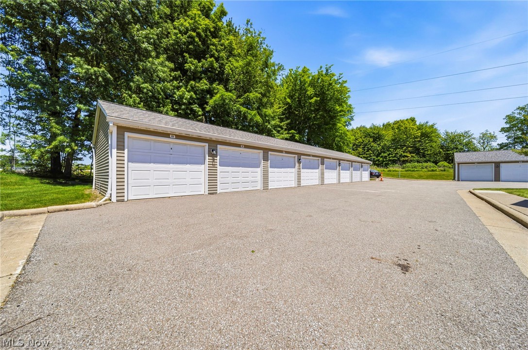 3371 Lenox Village Fairlawn OH 44333