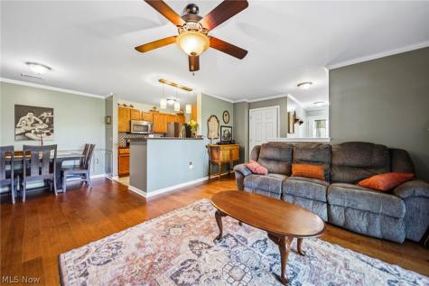3371 Lenox Village Fairlawn OH 44333