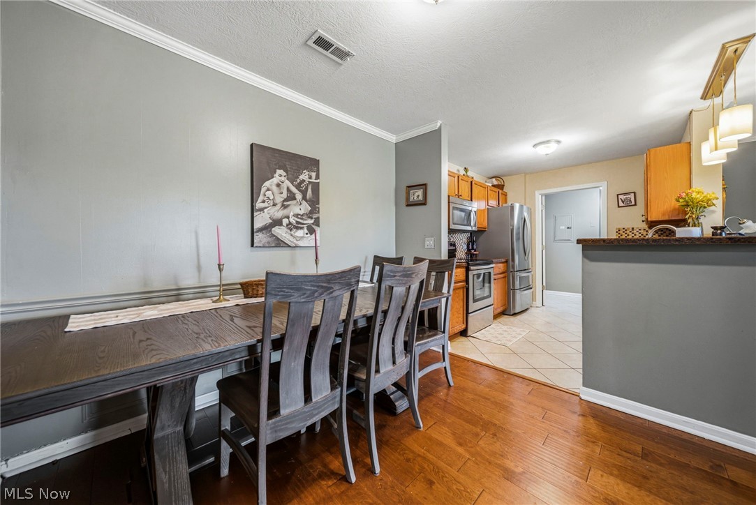 3371 Lenox Village Fairlawn OH 44333