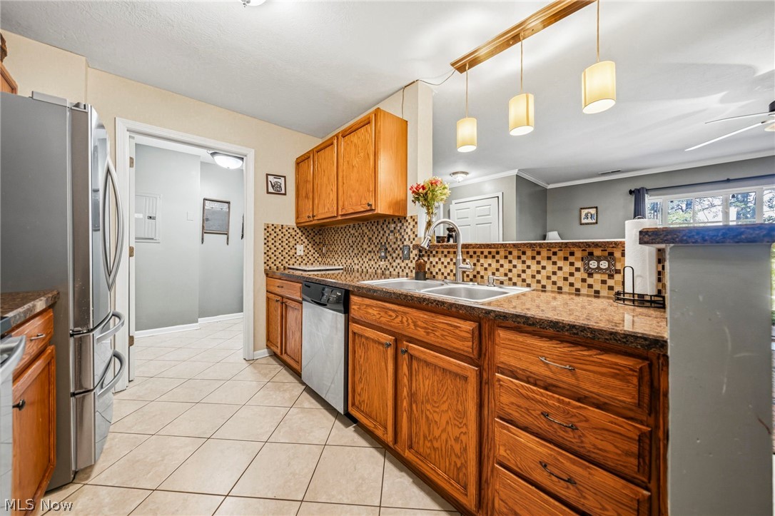 3371 Lenox Village Fairlawn OH 44333