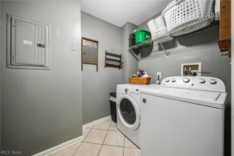 3371 Lenox Village Fairlawn OH 44333