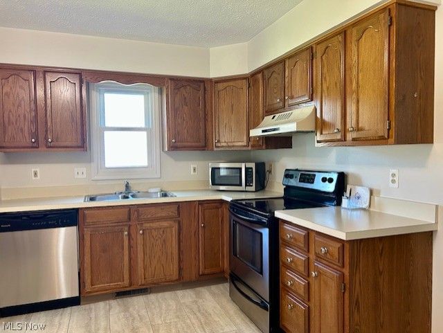 10556 Scottsdale Drive Strongsville OH 44136