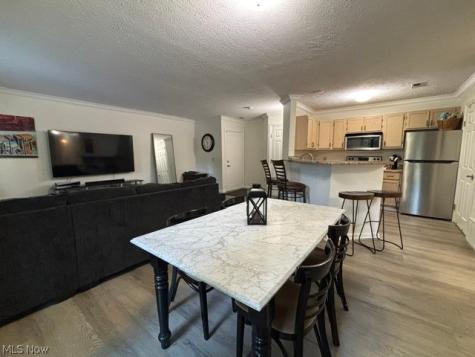 1411 Buckingham Gate Boulevard Cuyahoga Falls OH 44221
