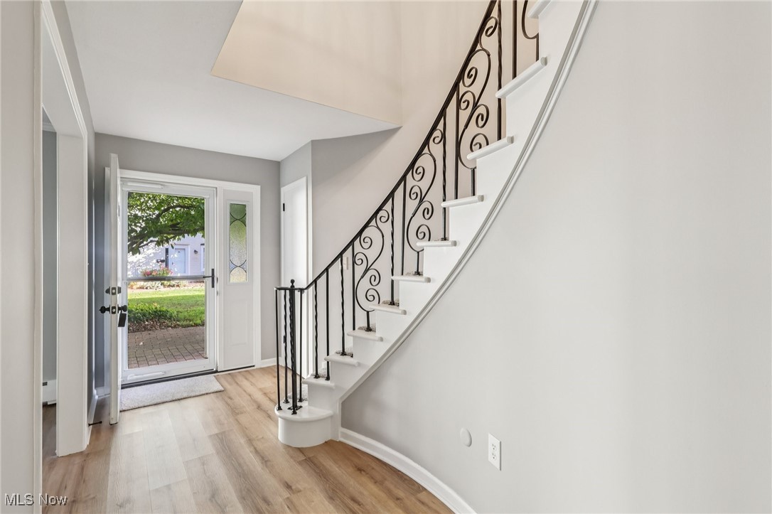 8 Meadowlawn Drive Mentor OH 44060