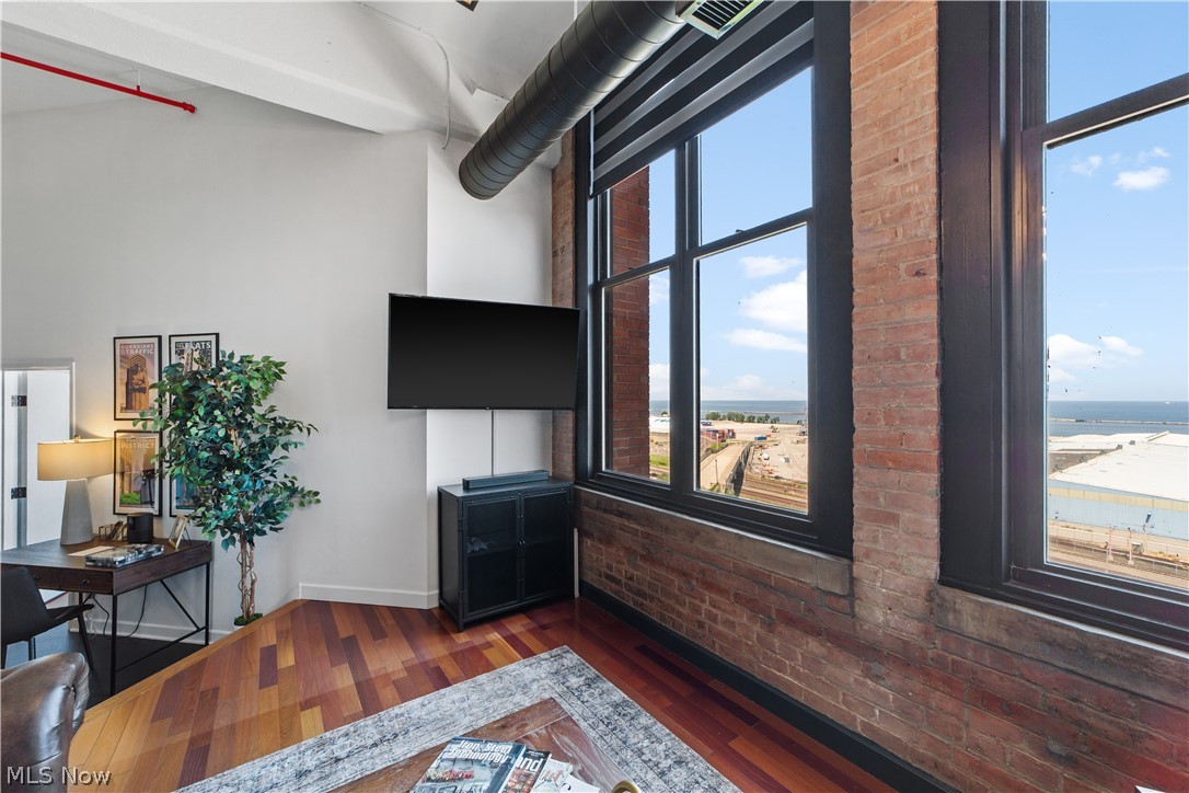 1133 W 9th Street Cleveland OH 44113