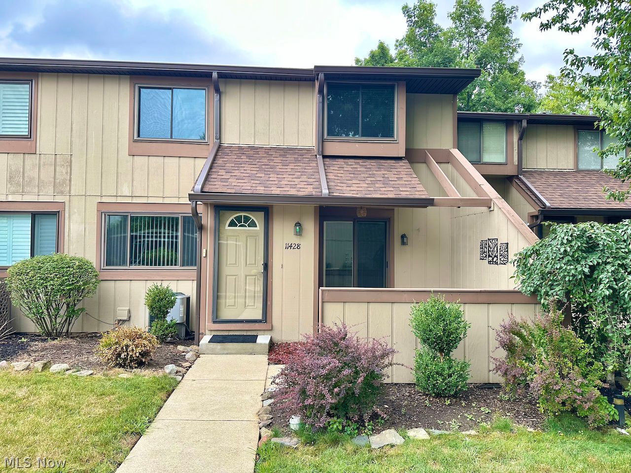 11428 Harbour Light Drive North Royalton OH 44133