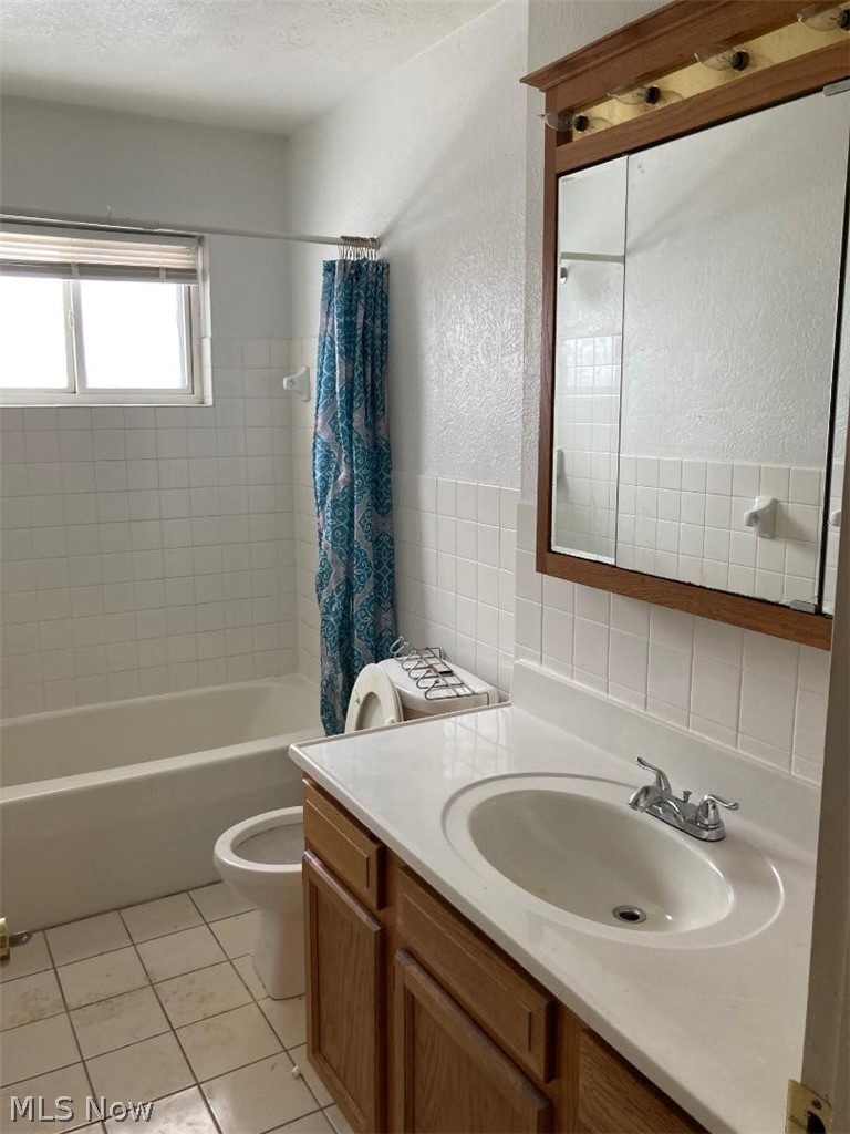 4871 Banbury Court Warrensville Heights OH 44128