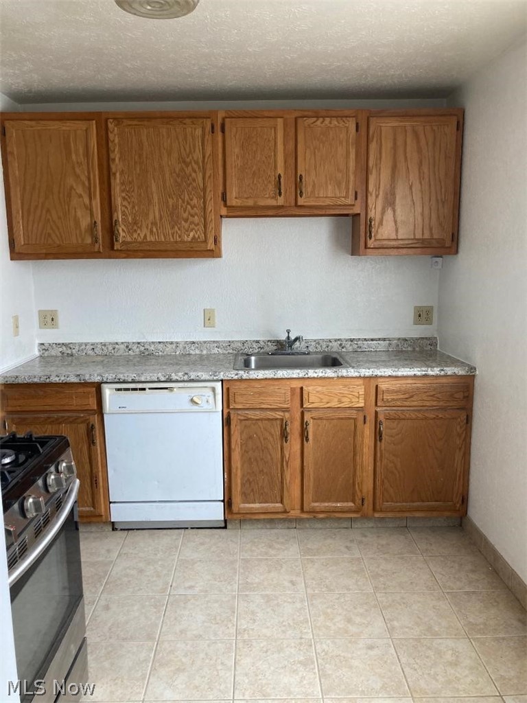 4871 Banbury Court Warrensville Heights OH 44128