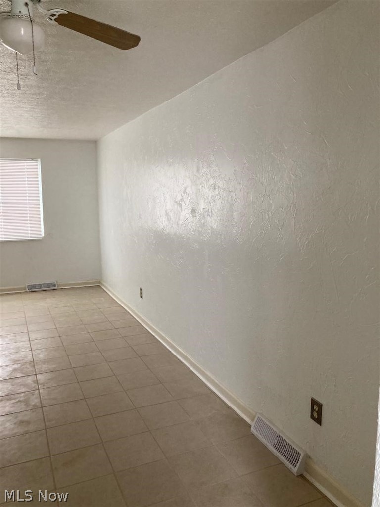 4871 Banbury Court Warrensville Heights OH 44128