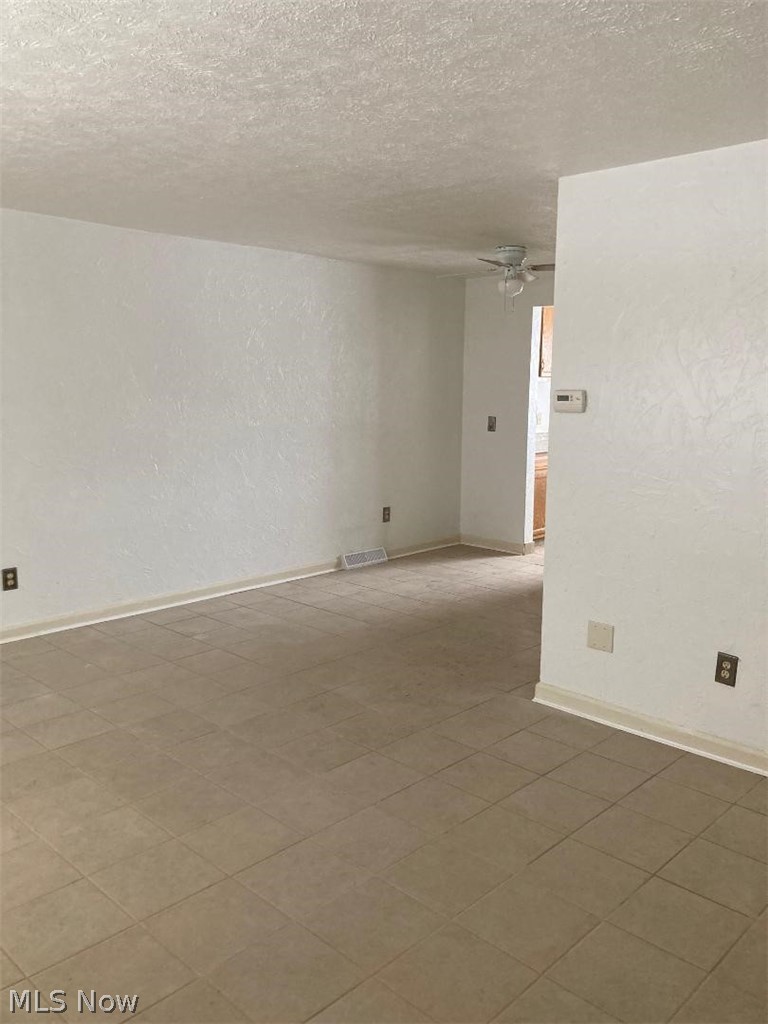 4871 Banbury Court Warrensville Heights OH 44128
