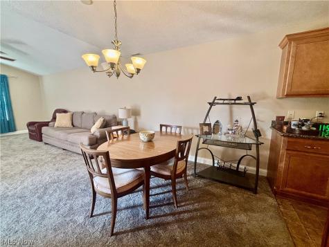 177 Woodbury Glen Street Hartville OH 44632
