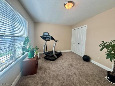177 Woodbury Glen Street Hartville OH 44632