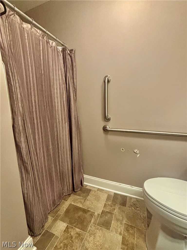 177 Woodbury Glen Street Hartville OH 44632