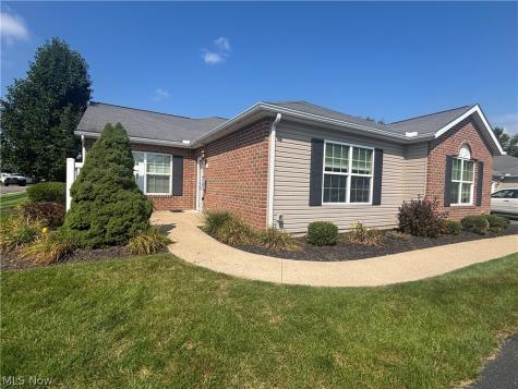 177 Woodbury Glen Street Hartville OH 44632