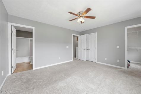 126 River Rock Way Berea OH 44017