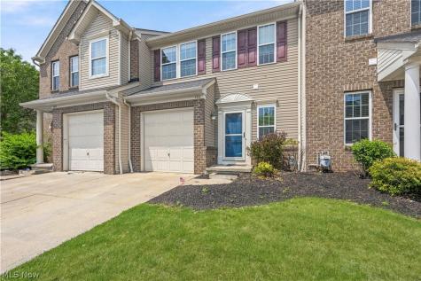 126 River Rock Way Berea OH 44017