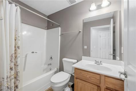 126 River Rock Way Berea OH 44017