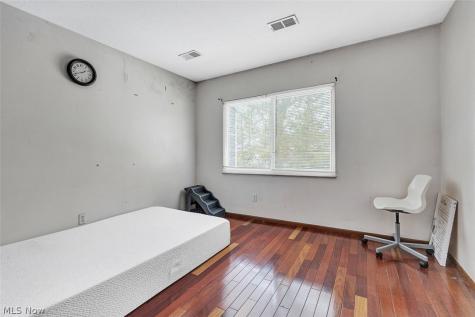 1689 Walnut Lane Rocky River OH 44116