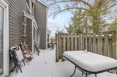 1689 Walnut Lane Rocky River OH 44116