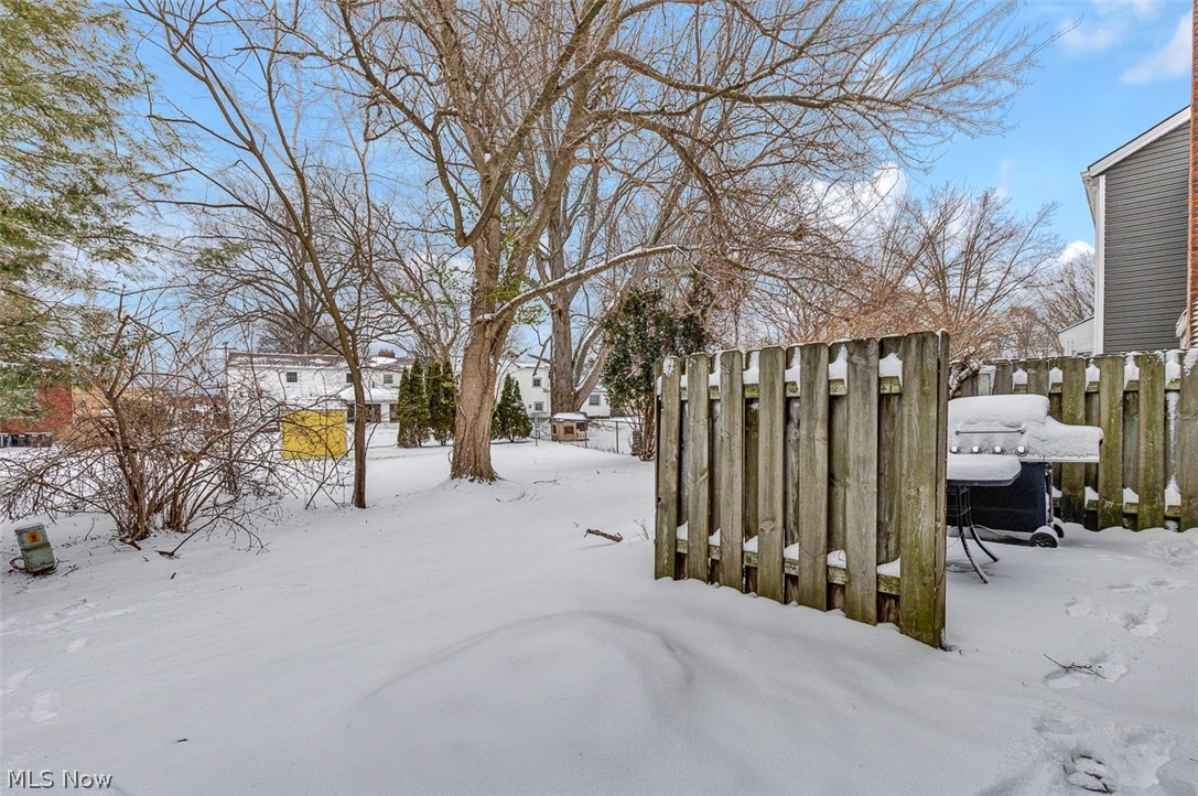 1689 Walnut Lane Rocky River OH 44116