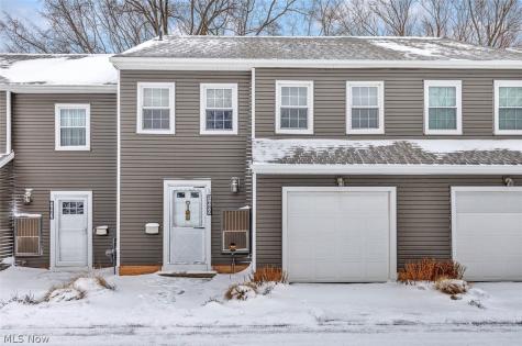 1689 Walnut Lane Rocky River OH 44116
