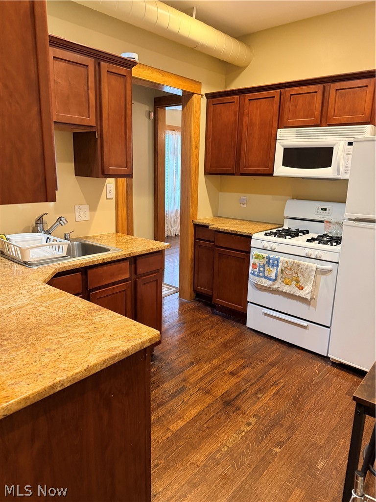 11433 Ashbury Avenue Cleveland OH 44106