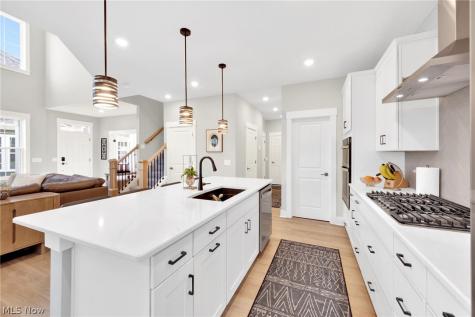 508 Port Side Drive Avon Lake OH 44012