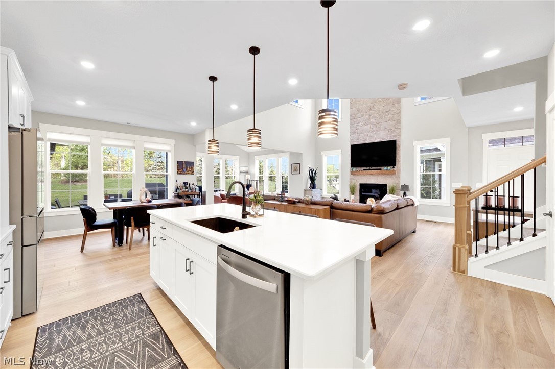 508 Port Side Drive Avon Lake OH 44012