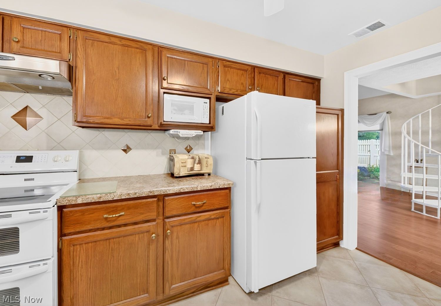 887 Wellsley Lane Akron OH 44313