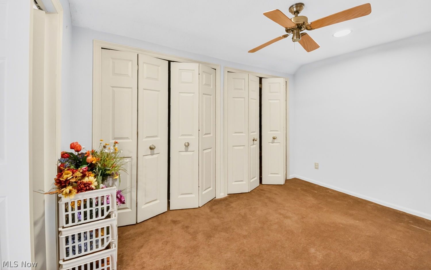 887 Wellsley Lane Akron OH 44313