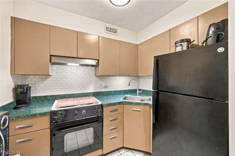 12700 Lake Avenue Lakewood OH 44107