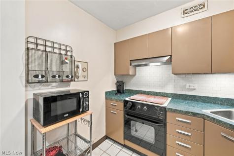 12700 Lake Avenue Lakewood OH 44107