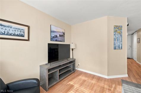 12700 Lake Avenue Lakewood OH 44107