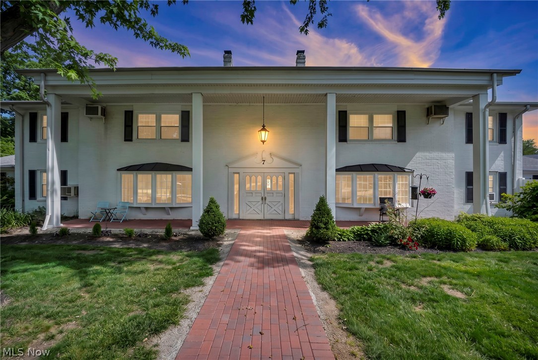 7 Meadowlawn Drive Mentor OH 44060