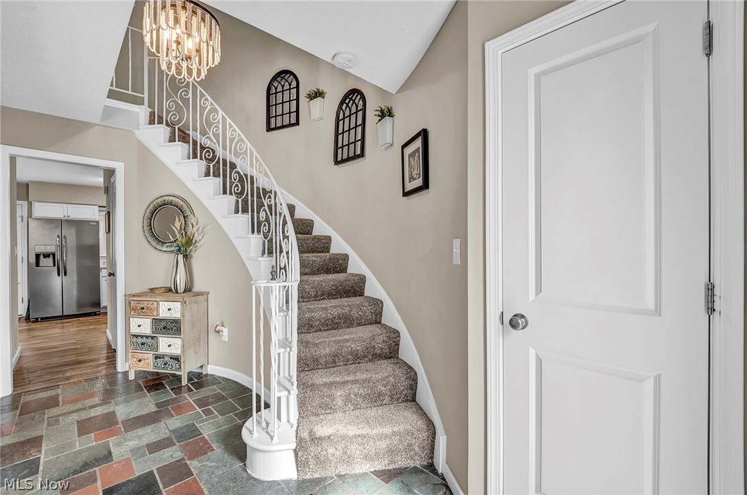 7 Meadowlawn Drive Mentor OH 44060