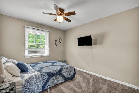 7 Meadowlawn Drive Mentor OH 44060