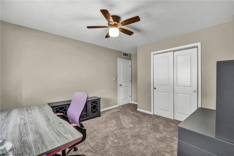 7 Meadowlawn Drive Mentor OH 44060