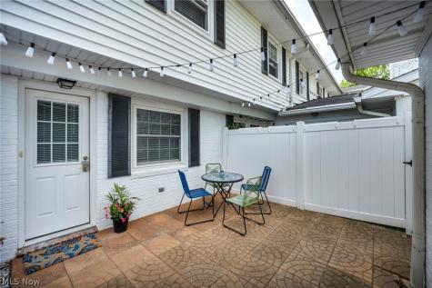 7 Meadowlawn Drive Mentor OH 44060