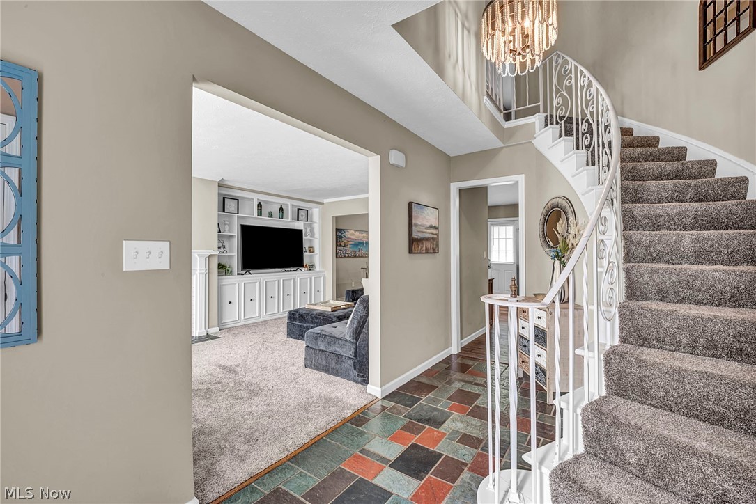 7 Meadowlawn Drive Mentor OH 44060