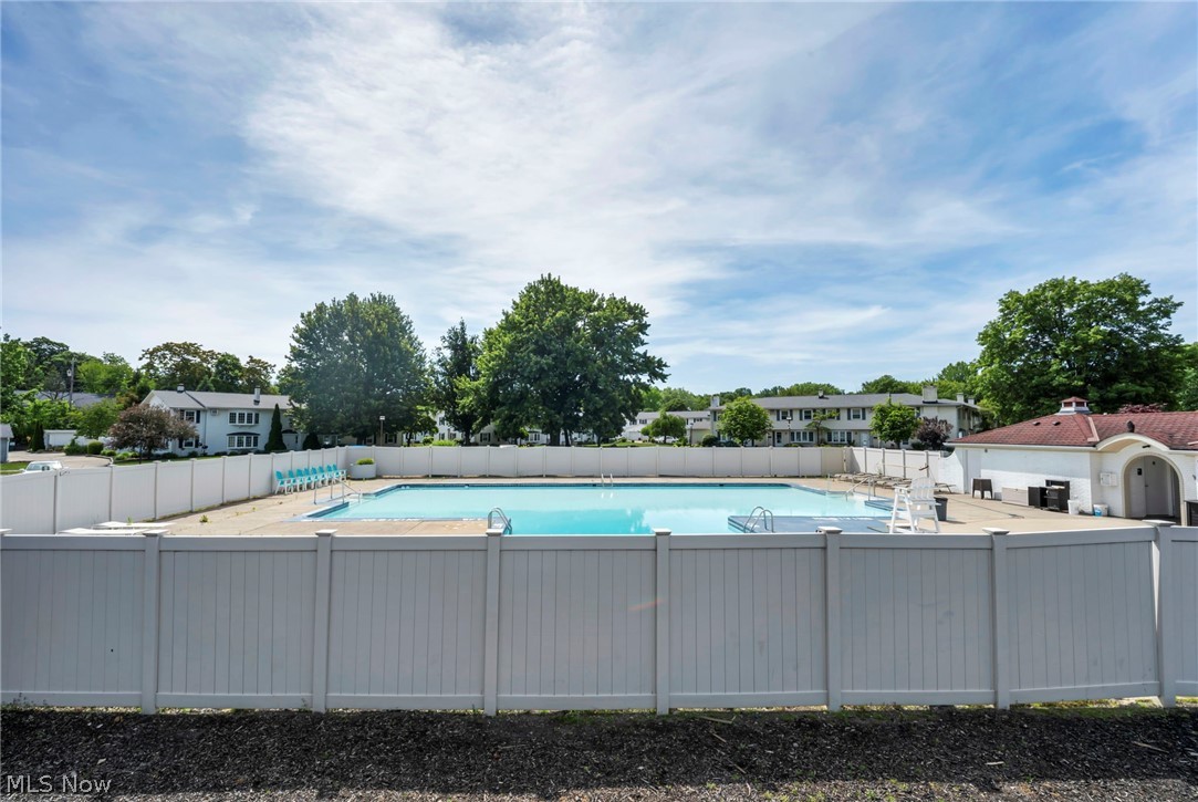 7 Meadowlawn Drive Mentor OH 44060
