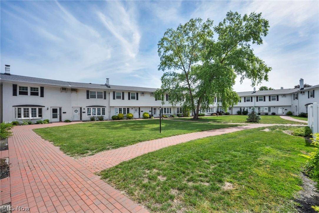 7 Meadowlawn Drive Mentor OH 44060