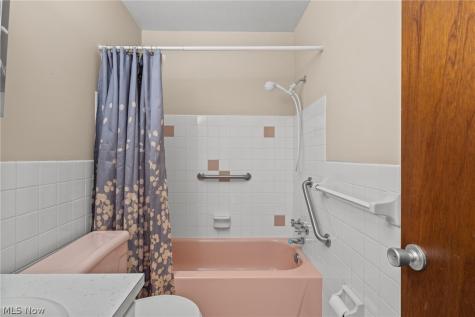 3064 Kent Road Stow OH 44224