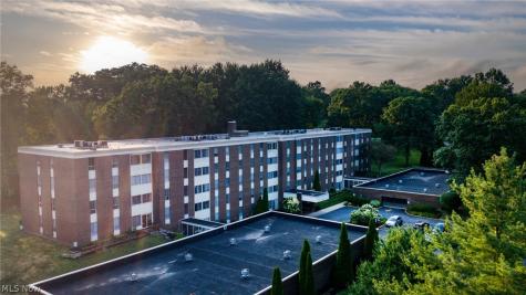3064 Kent Road Stow OH 44224
