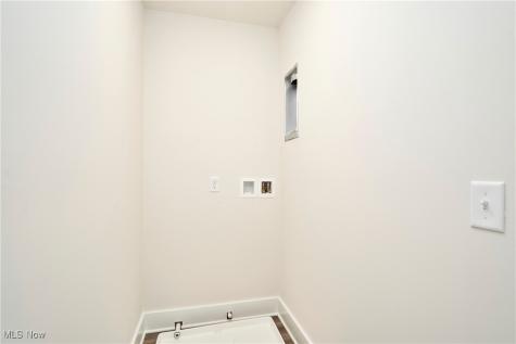 606 Mull Avenue Akron OH 44313